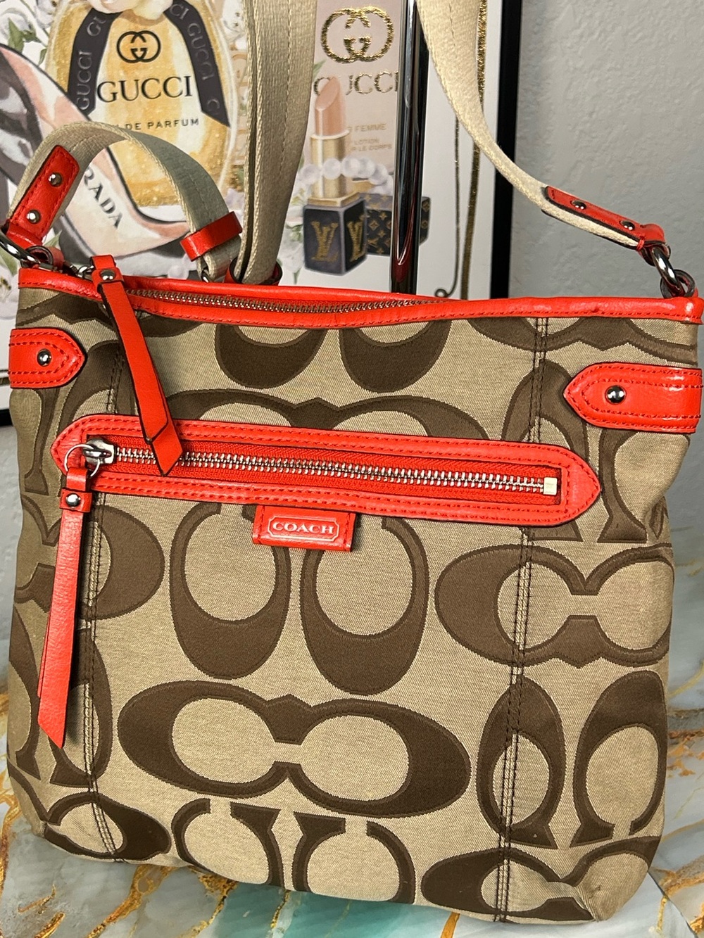 COACH 2013 Daisy Signature File Crossbody Bag in Khaki & Coral 😍🧡 - Picture 5 of 17